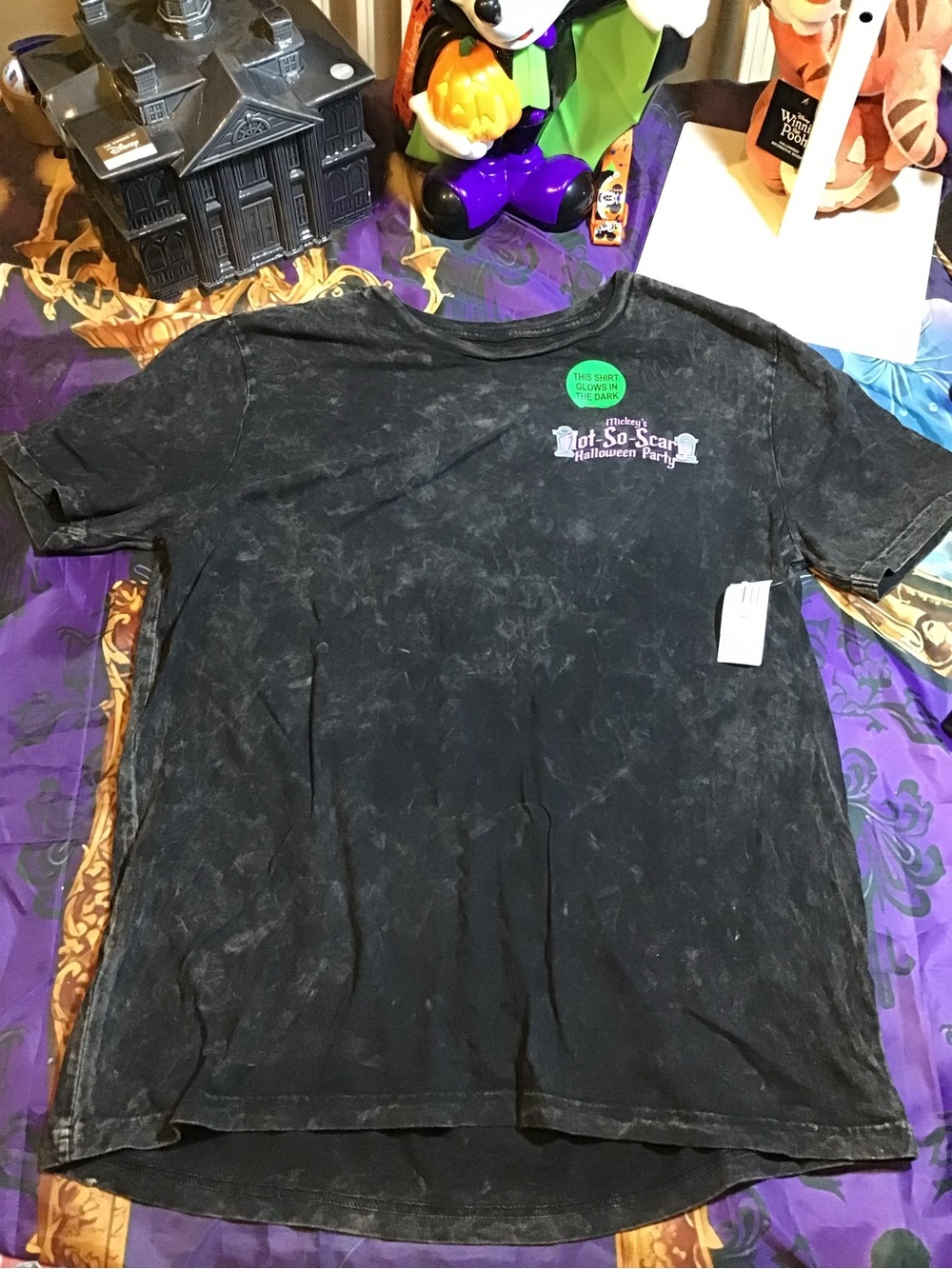 Mickey’s not so scary halloween party 2025 Madam Leota t-shirt medium -NEW